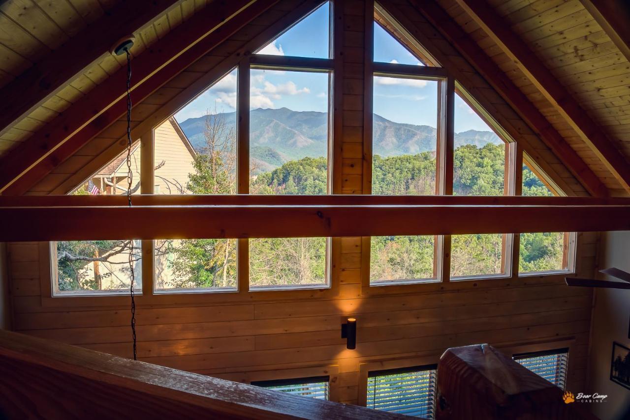 Majestic View Lodge, Amazing Views, Hot Tub, 1089 Free Tickets Each Paid Day, Dollywood And More Gatlinburg Exterior foto