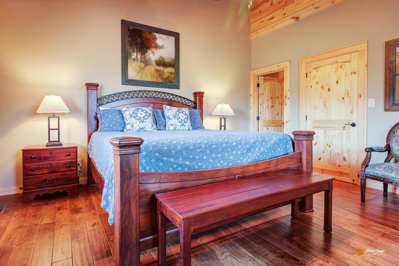 Majestic View Lodge, Amazing Views, Hot Tub, 1089 Free Tickets Each Paid Day, Dollywood And More Gatlinburg Exterior foto